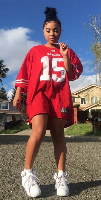 oversized jersey outfit